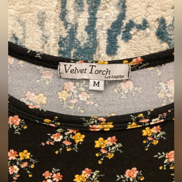 A06 Velvet Torch Pocket knit Dress A Line Black Pink Floral Midi Flowy Sz Medium - Picture 2 of 9